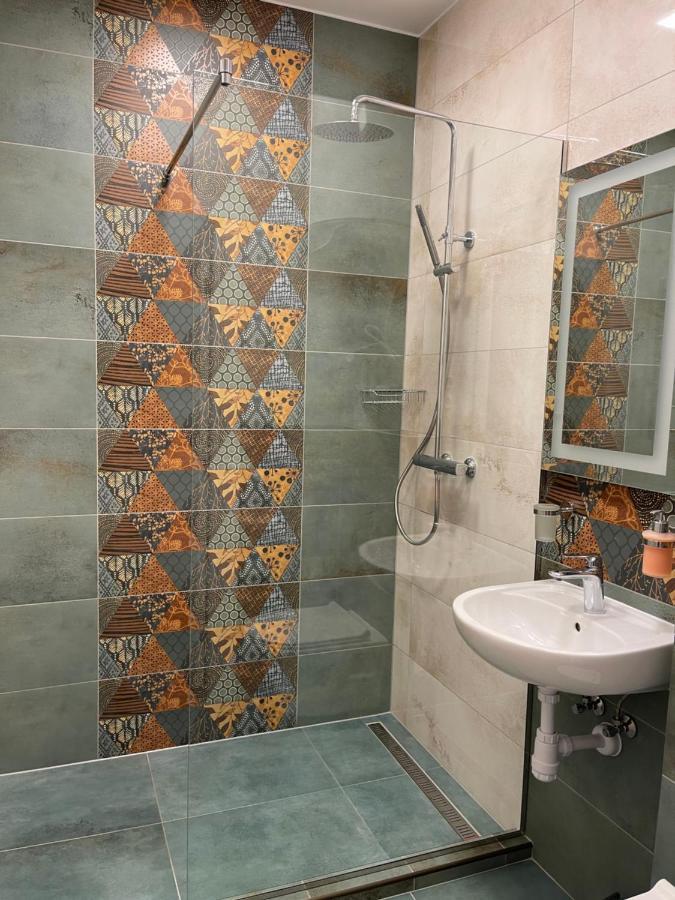 Von Cruss Apartments In Lwów Zewnętrze zdjęcie