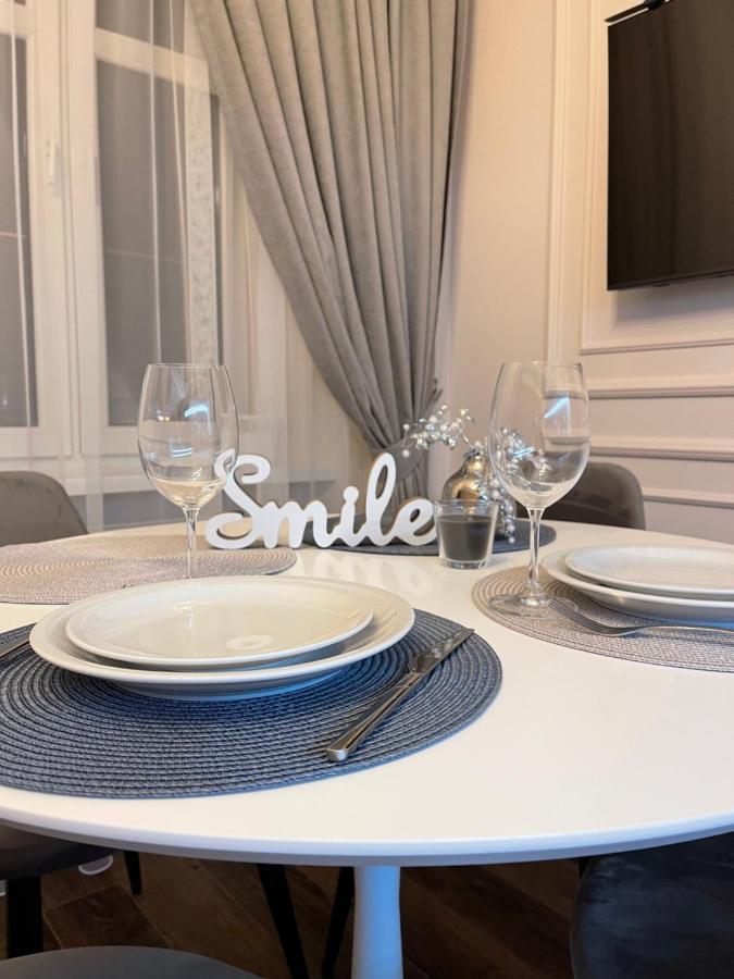 Von Cruss Apartments In Lwów Zewnętrze zdjęcie