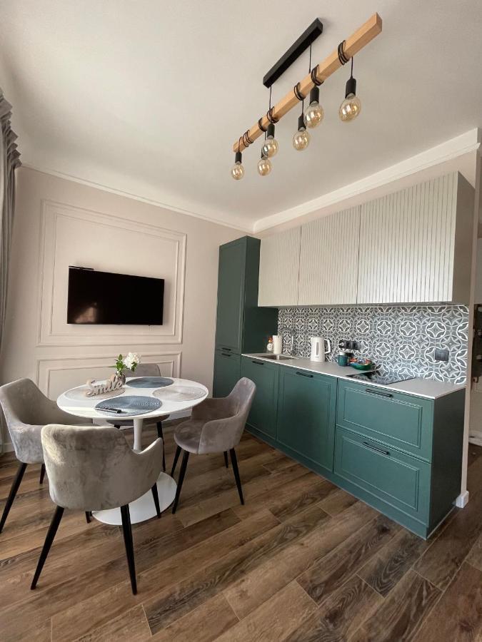 Von Cruss Apartments In Lwów Zewnętrze zdjęcie