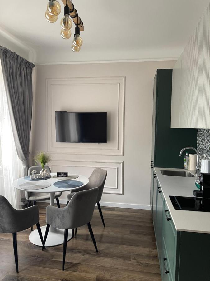 Von Cruss Apartments In Lwów Zewnętrze zdjęcie