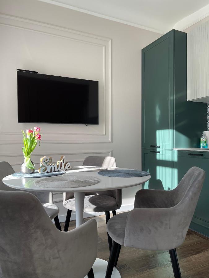 Von Cruss Apartments In Lwów Zewnętrze zdjęcie