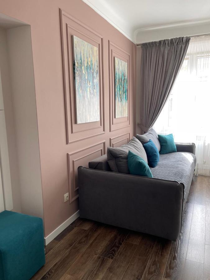 Von Cruss Apartments In Lwów Zewnętrze zdjęcie